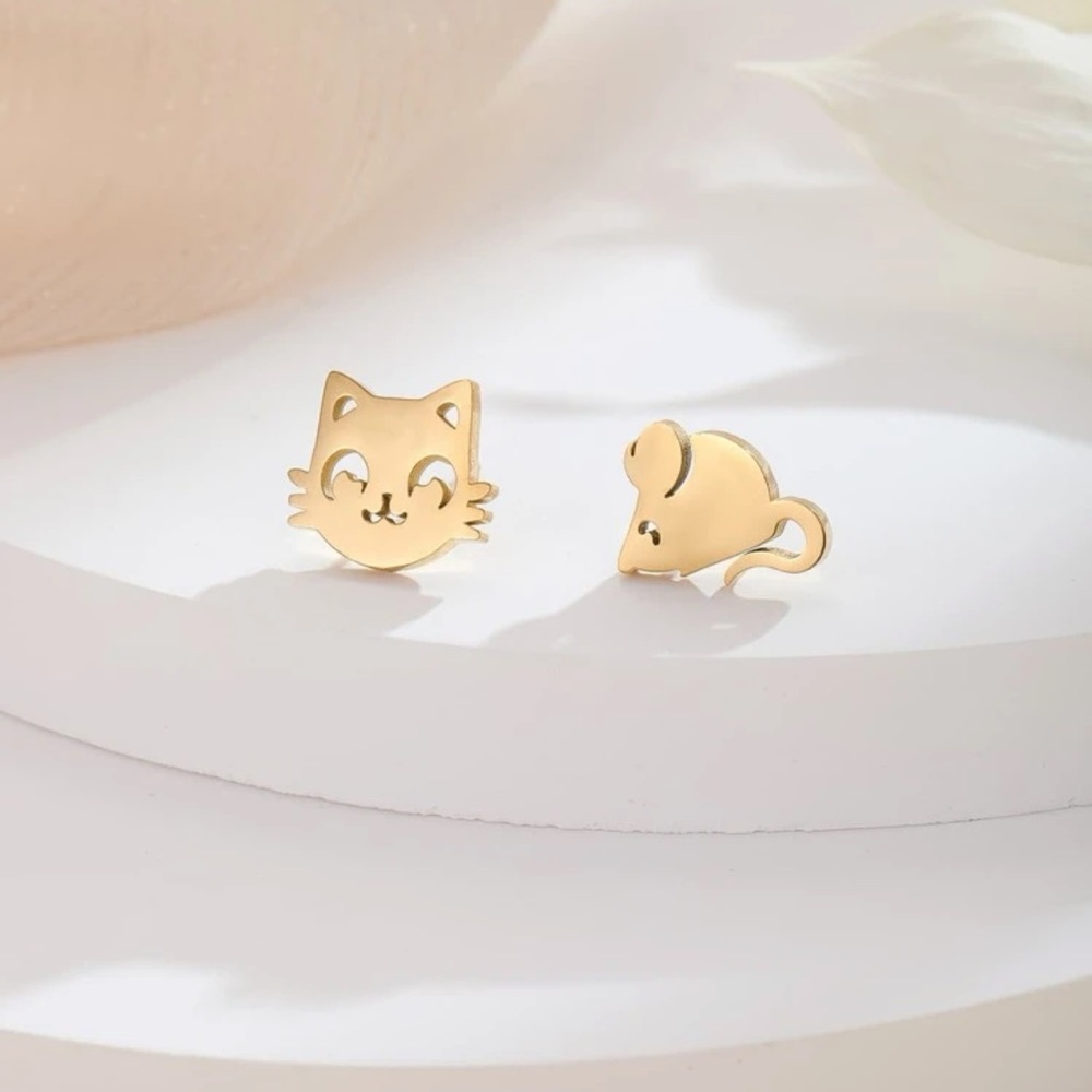 🐁 Awesome Mismatched Metallic Kitty Cat Mouse Stud Earrings 🐈